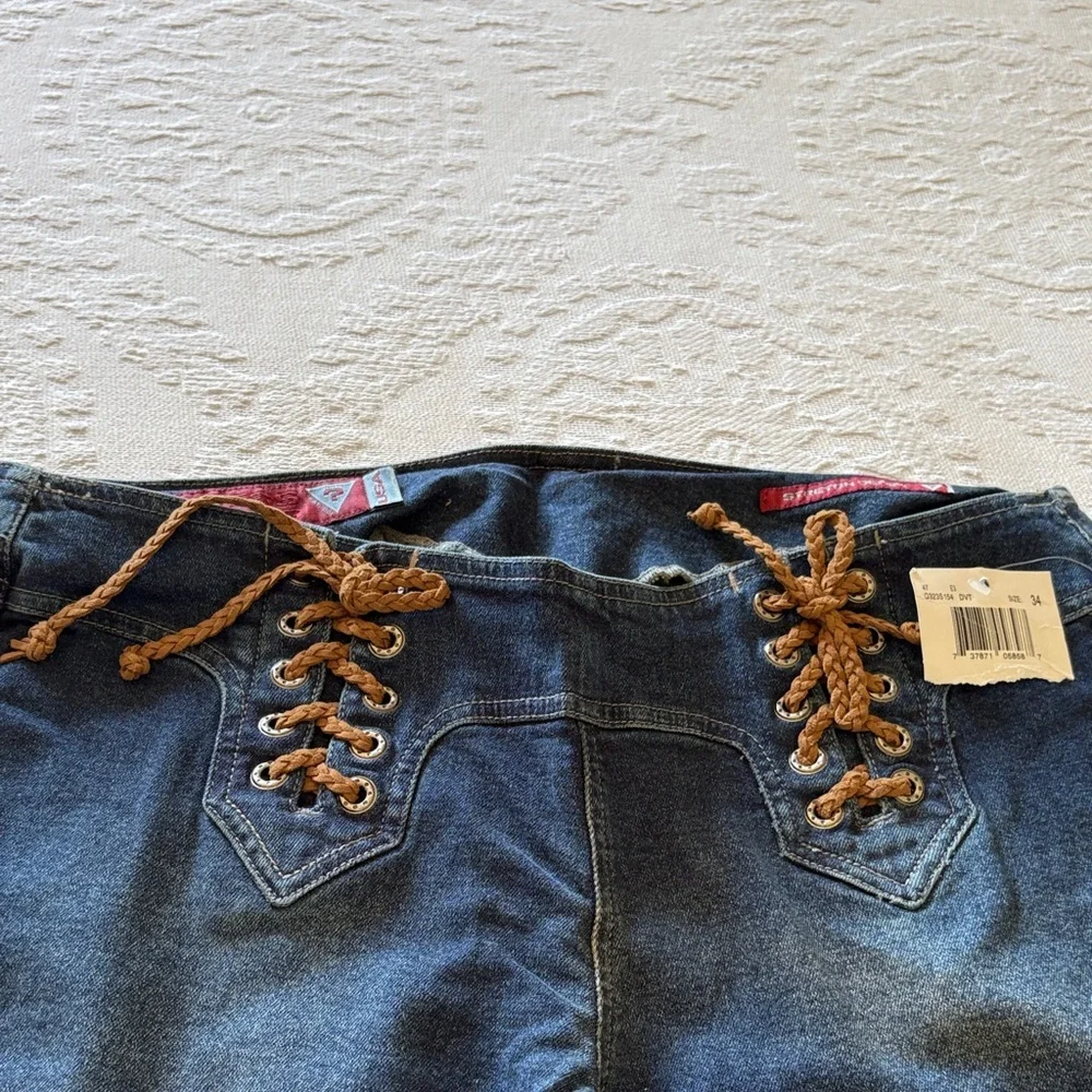 Guess Womenβs Dark Wash Lace-Up Front Jeans Pull Up Stretch Denim BNWT 34 - Picture 2 of 13